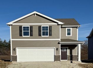 2437 Semillon St, Oswego, IL