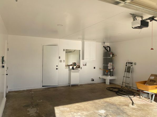 66 Redwood Ave