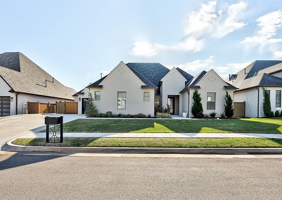 1st image of 3000 Gold Finch Dr