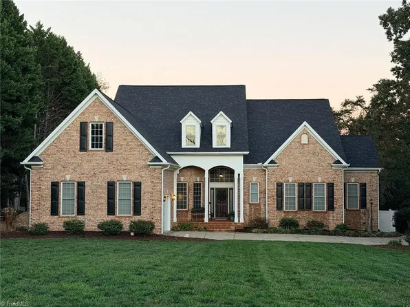 6102 Morganshire Dr, Summerfield, NC 27358