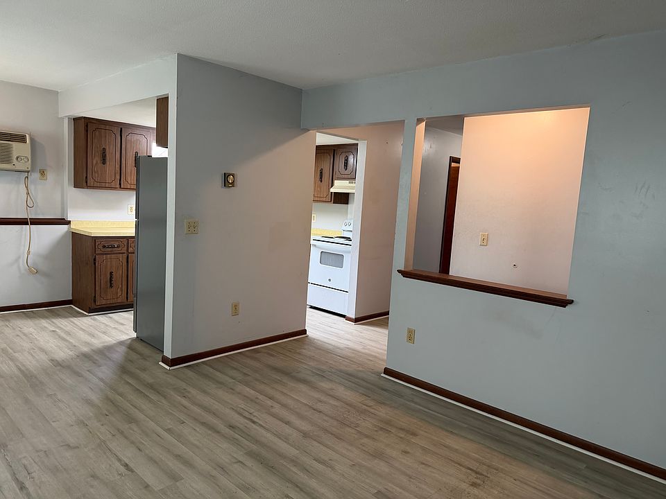 1st image of 108 Creekfield Ct