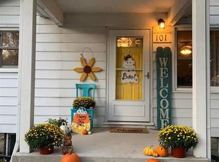 101 W Center St, Catlin, IL 61817