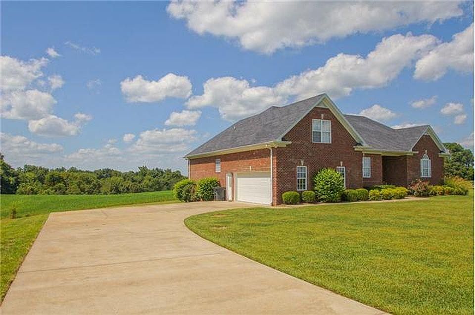 400 Corum Hill Rd Castalian Springs TN 37031 Zillow