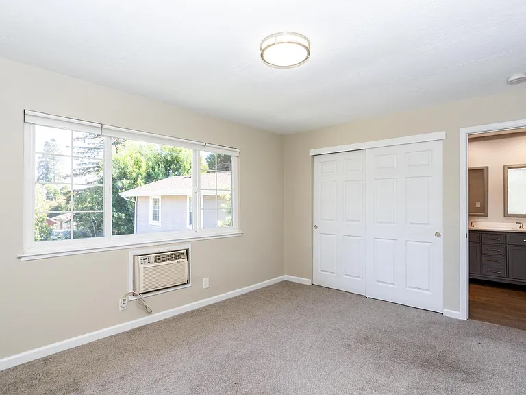 37 Pacheco St #5 — Photo 8