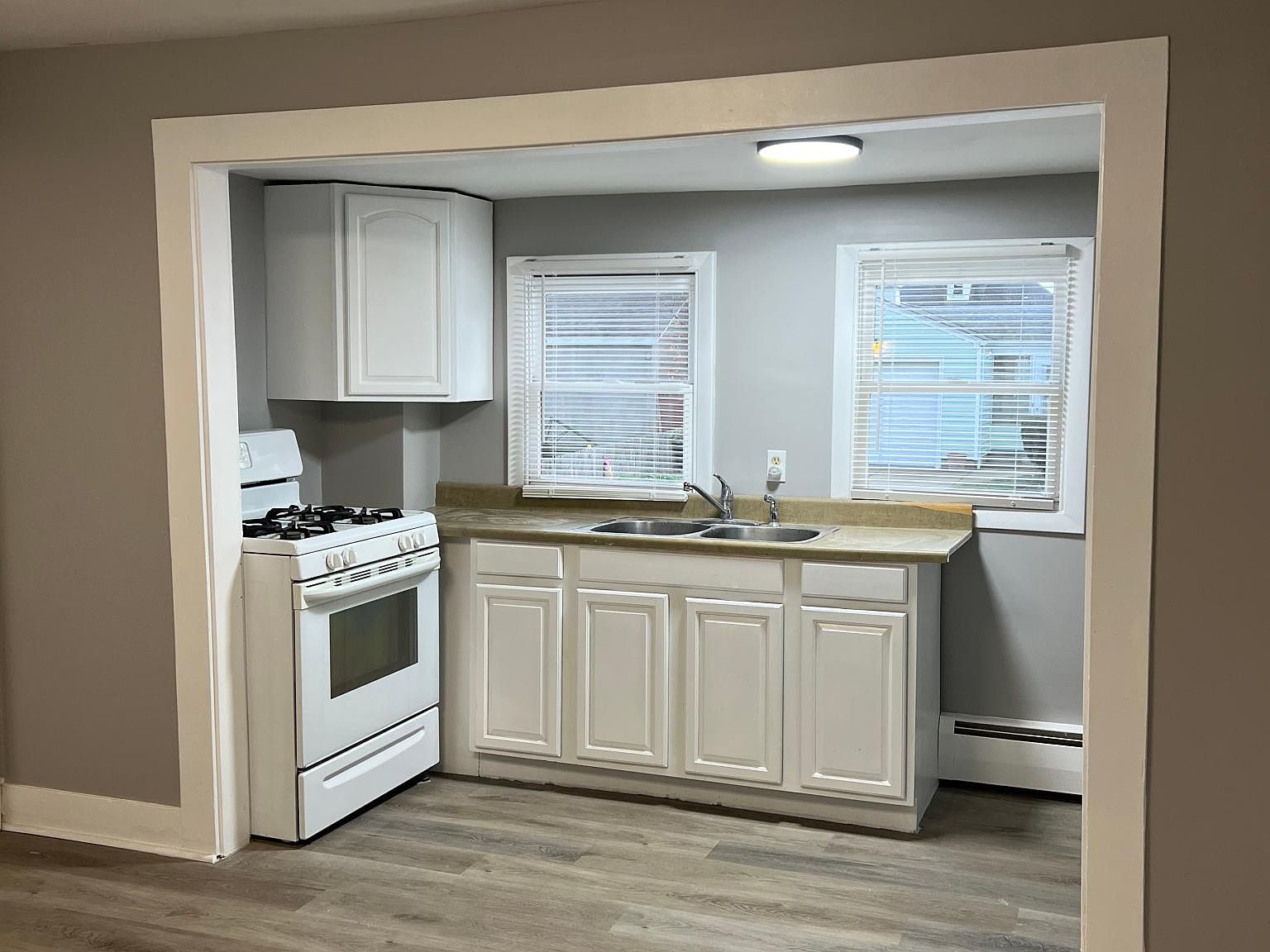 44 Cushman St 1, Pawtucket, RI 02861 Zillow