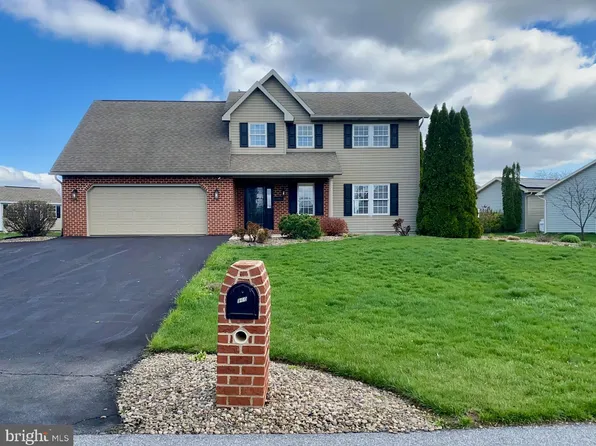 960 Blueberry Ln, Chambersburg, PA 17202