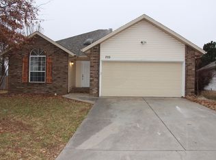 755 S Troy Ave, Springfield, MO 65802