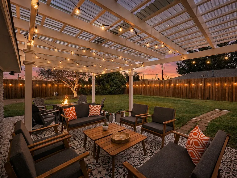 10040 Spokane Cir — Photo 2