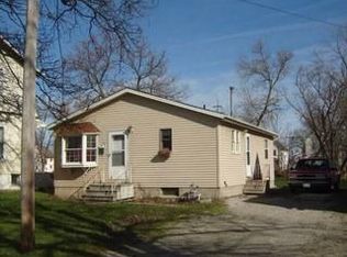 151 Lowell St, Elyria, OH 44035