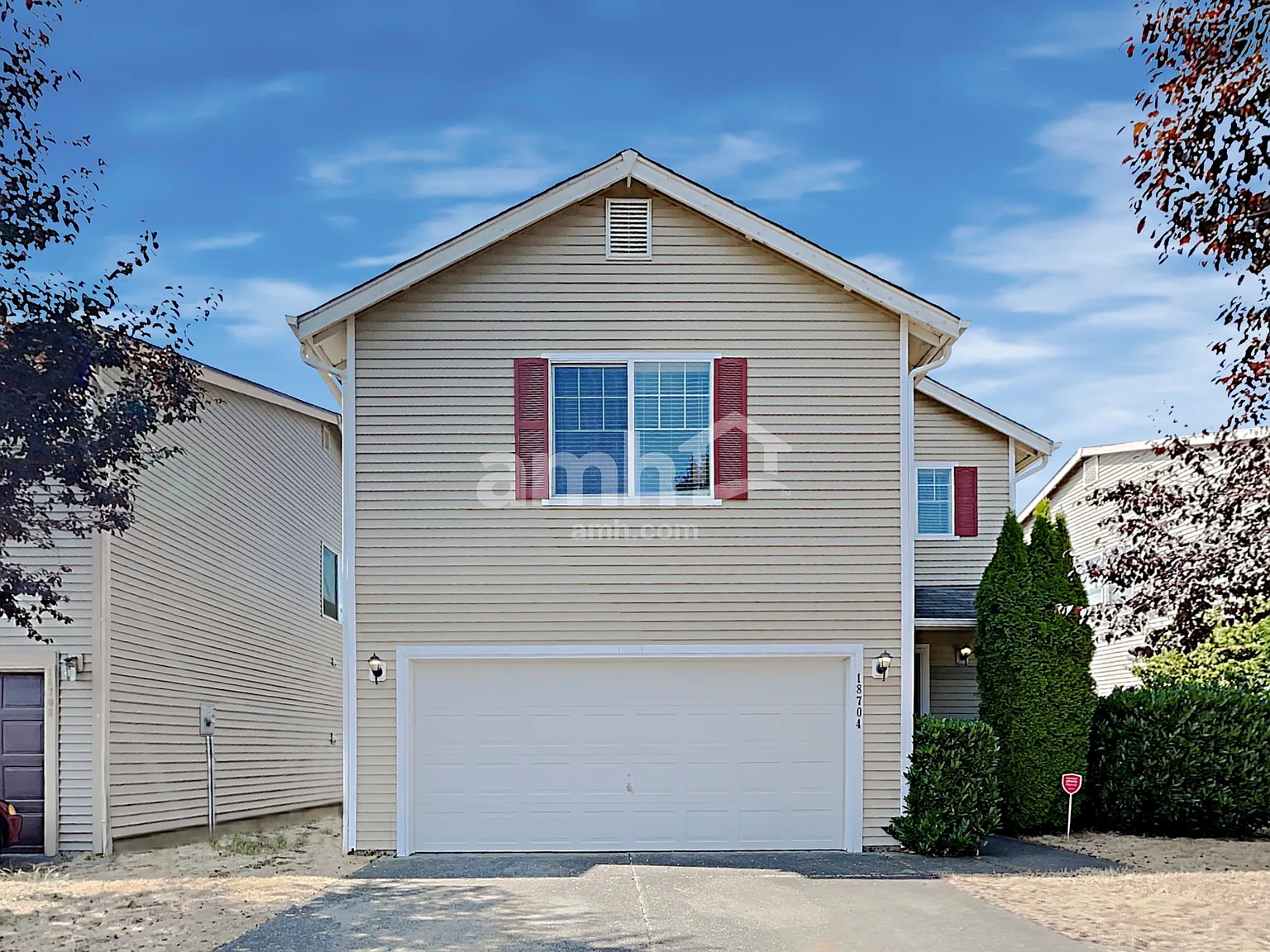 4 bed, 2.5 bath, 2832 sqft, $3,485 — Photo 1