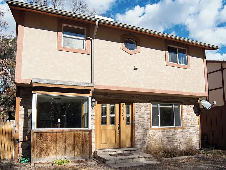 451 Mountain Shadow Dr — Photo 1
