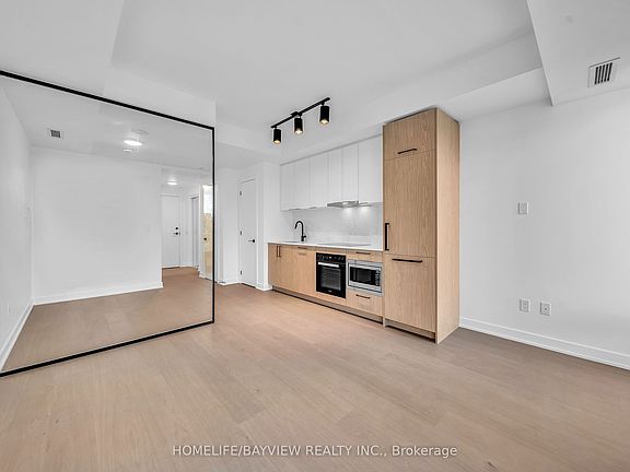 3rd image of 91 Montclair Ave #711