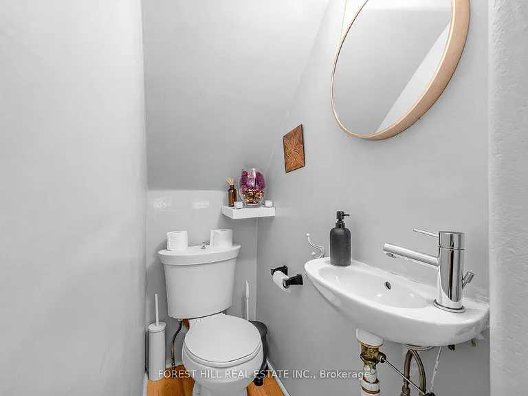 401 Balliol St — Photo 28