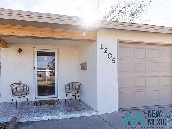3rd image of 1205 W Ural Dr