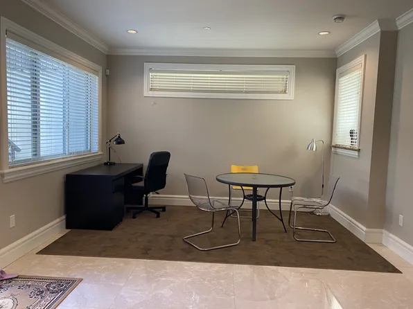 2375 W 23rd Ave #Basement, Vancouver, BC V6L 1N5