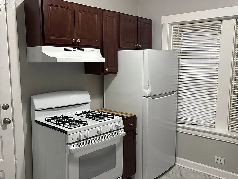 2808 N Campbell Ave #1 — Photo 2