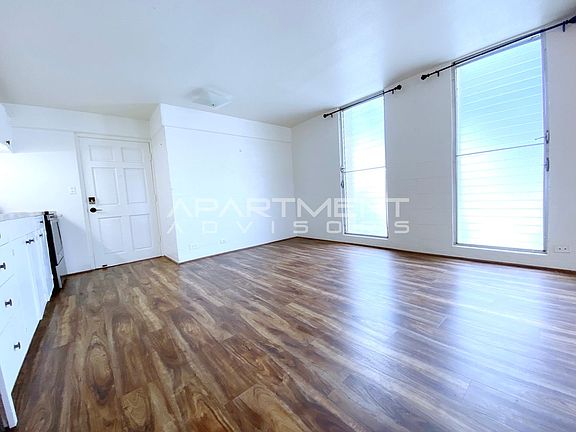 5th image of 1703 Citron St APT 301