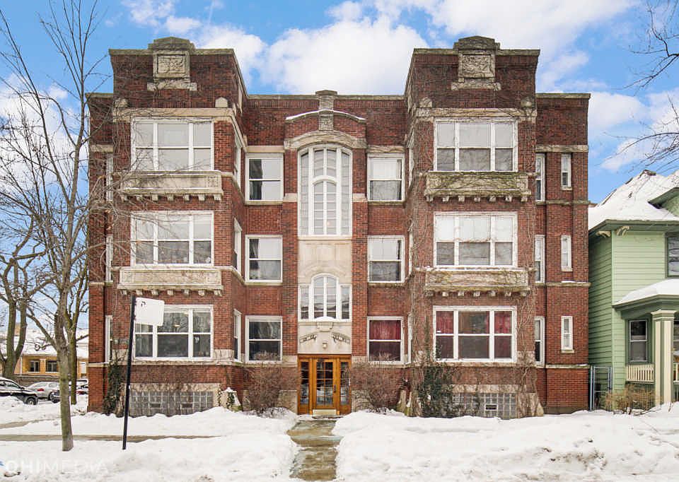1st image of 3001 W Wilson Ave APT 1