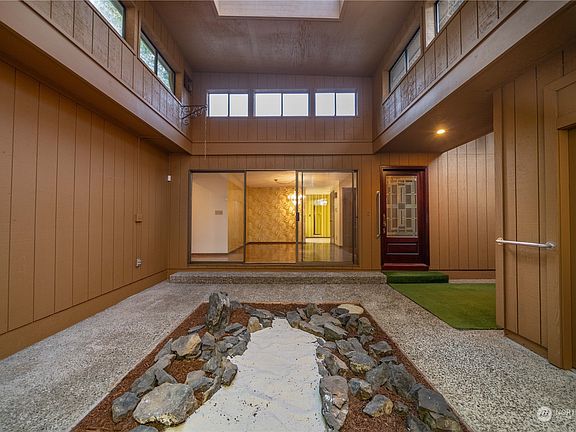 5th image of 1805 Centerwood Drive SE