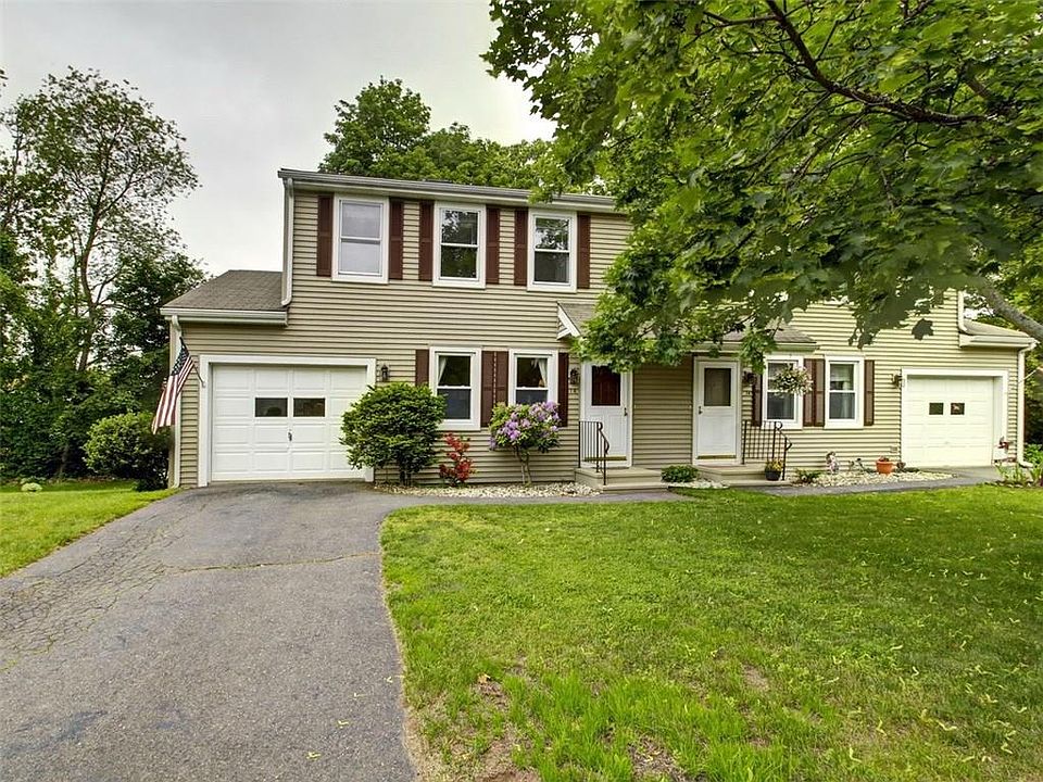 1st image of 16 Karen Dr