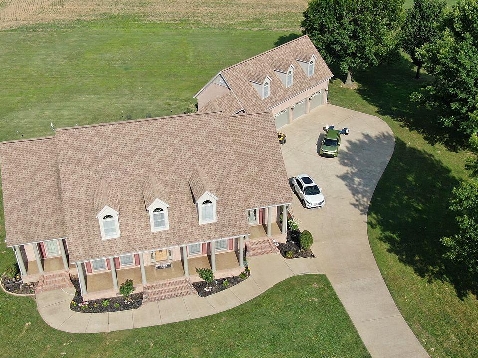 2nd image of 18 Oak Grove Rd