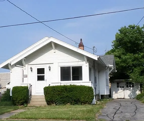 414 Laurel Ave photo 1