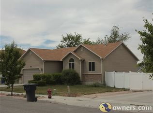 7492 W Perennial Dr, Magna, UT 84044