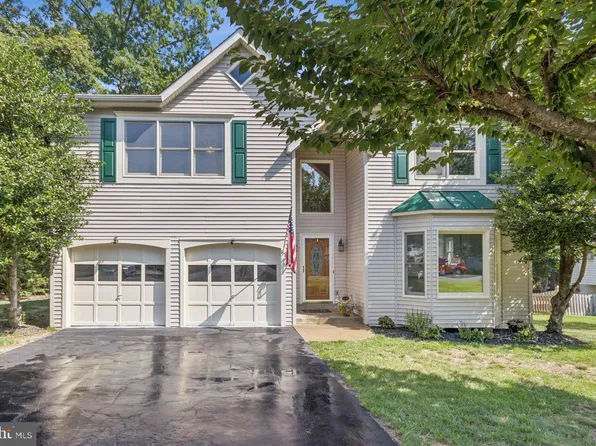 4209 Oakhill Rd, Fredericksburg, VA 22408