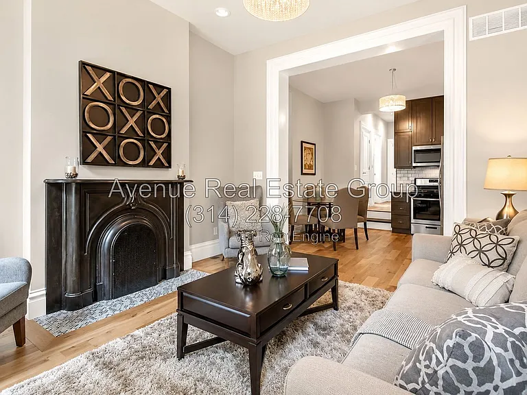 2329 Hickory St — Photo 4