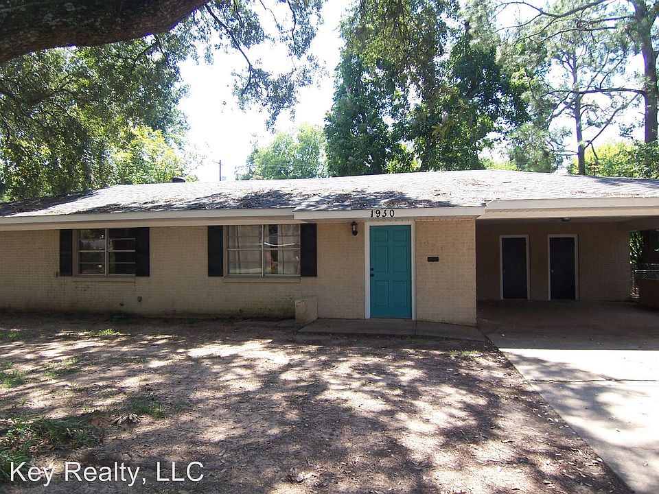 2nd image of 1930 Plantation Dr