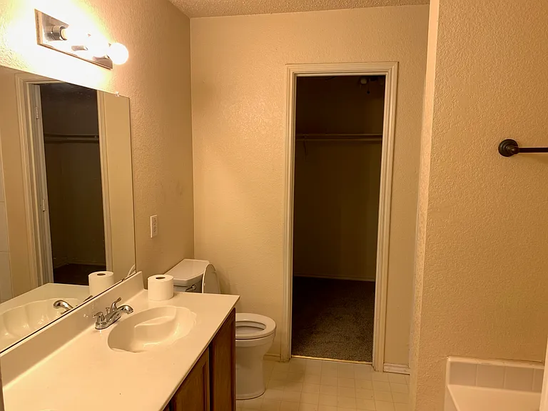 921 White Dove Dr — Photo 13