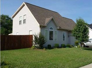 8488 Countrywood Ct, Newburgh, IN 47630