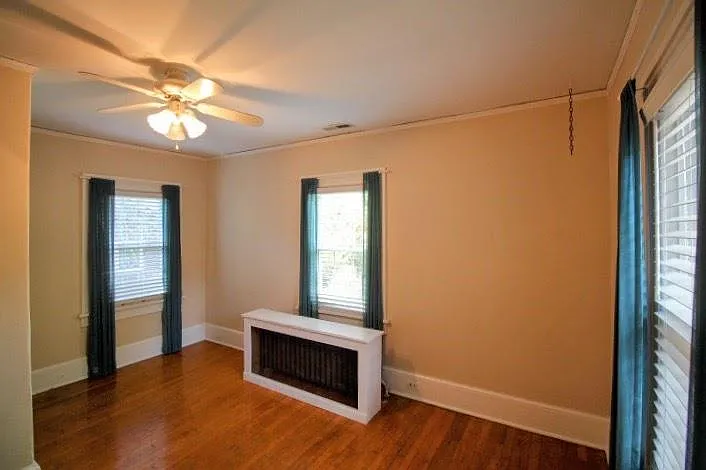 8 Colonial Pl — Photo 19