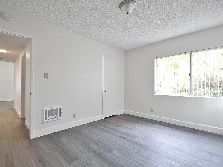 7817 Emerson Ave — Photo 12
