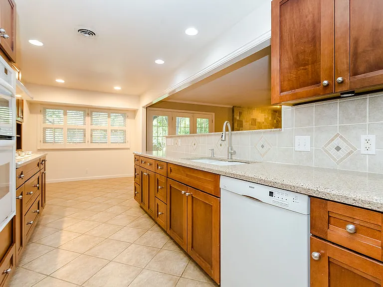 4225 Reaumur Dr — Photo 39