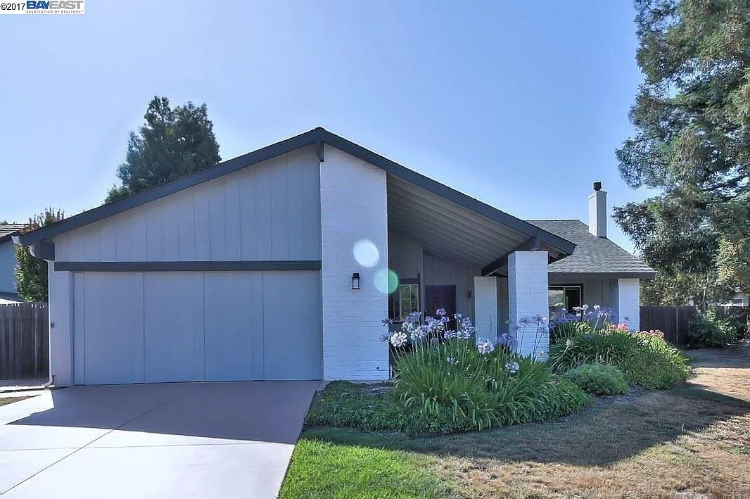 5359 Nelson Pl photo 1