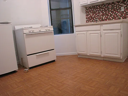 Rented by Concept Real Estate Group | media 15