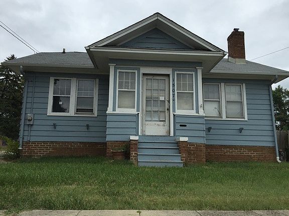 2nd image of 1507 N Bloomington St