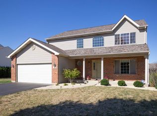 3 Raven Ct, Bolingbrook, IL 60490