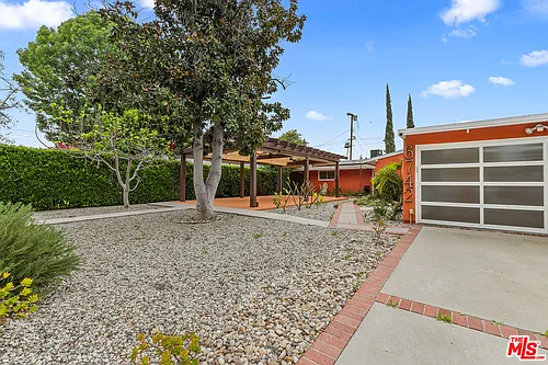 6742 Sunny Brae Ave Photo 1