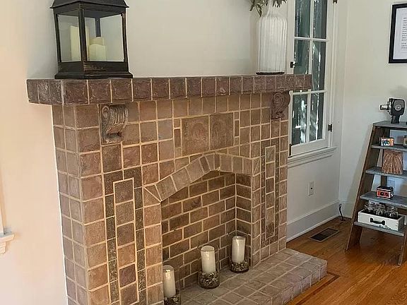 5th image of 916 N Havenhurst Dr