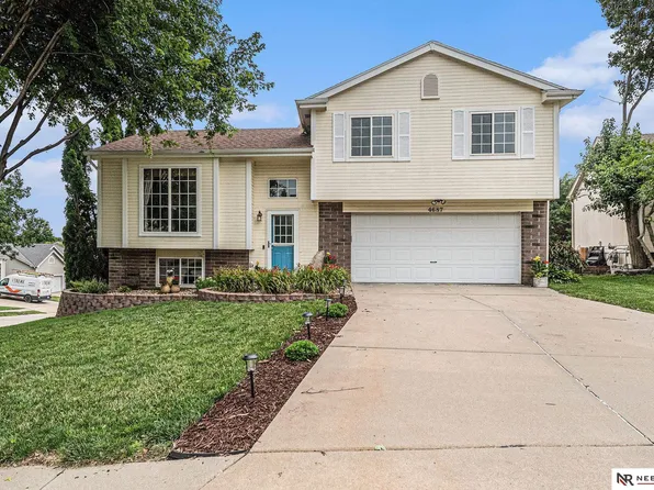 4687 N 149th St, Omaha, NE 68116