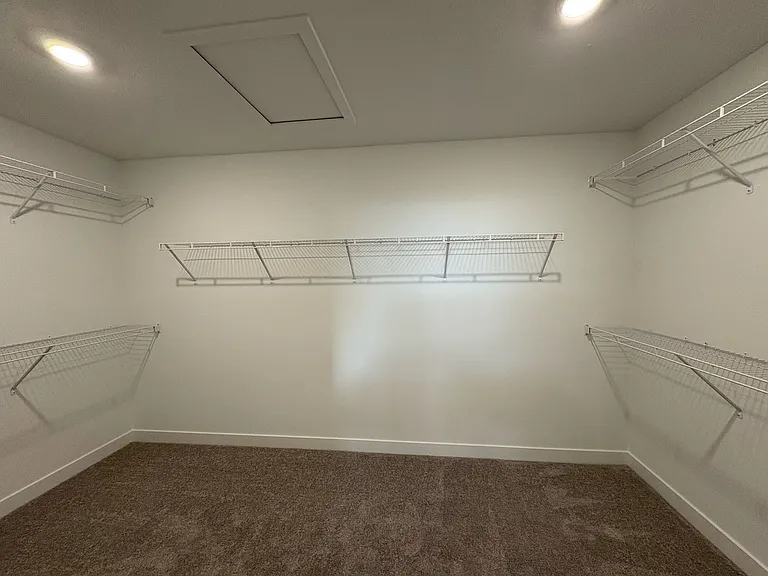 11724 Aubrey Ln — Photo 32