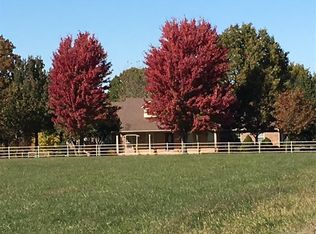 16418 W Jones Rd, Tahlequah, OK 74464