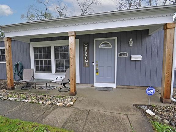 3rd image of 1731 Thornhill Dr