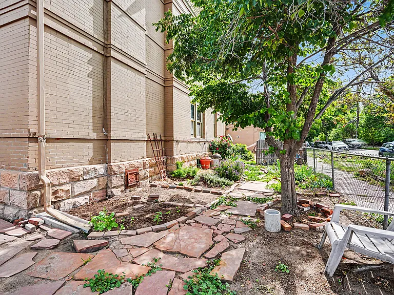 302 N Bannock St #B — Photo 20
