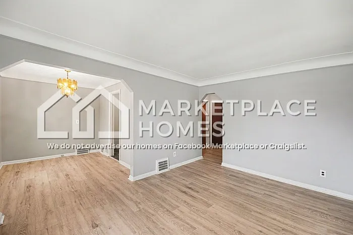 9917 Sussex St — Photo 8