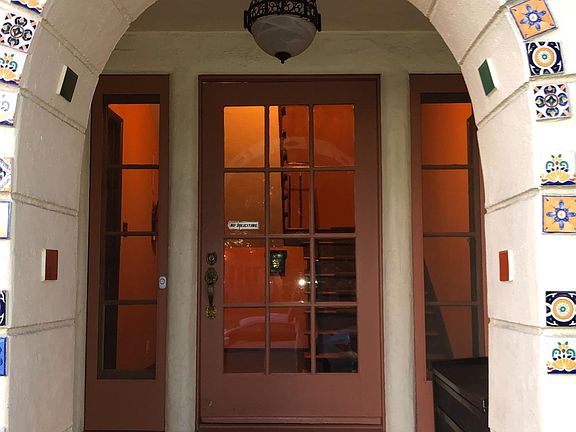 2nd image of 755 1/2 E Doran St