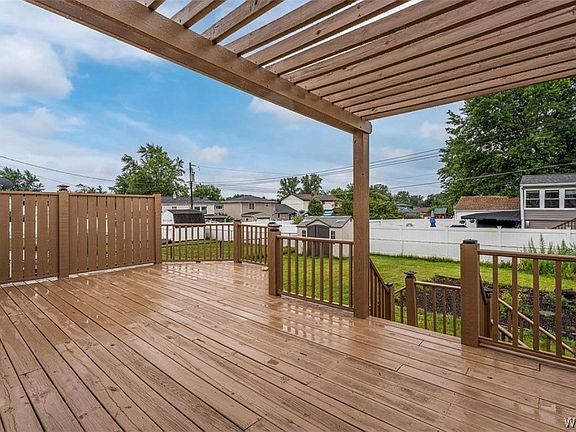 5th image of 18 Lille Ln