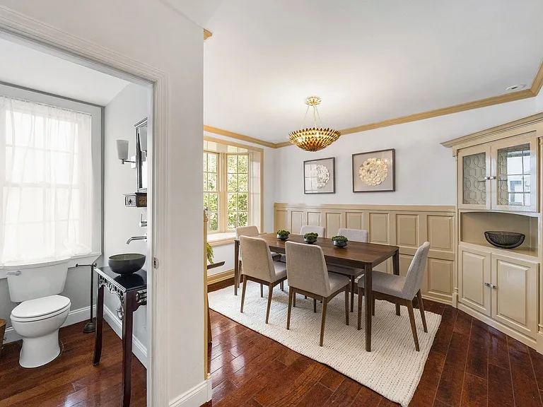 129A Bainbridge St — Photo 8